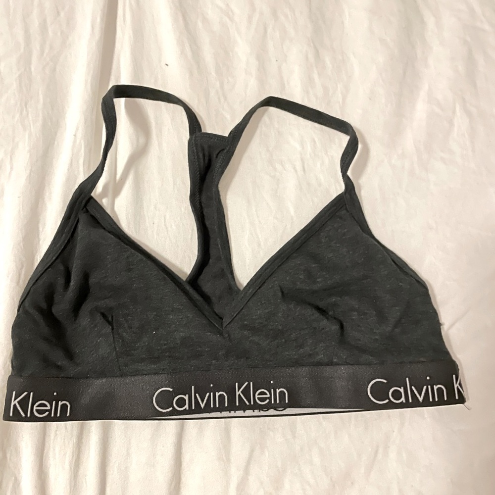 CALVIN KLEIN SPORTS BRA
